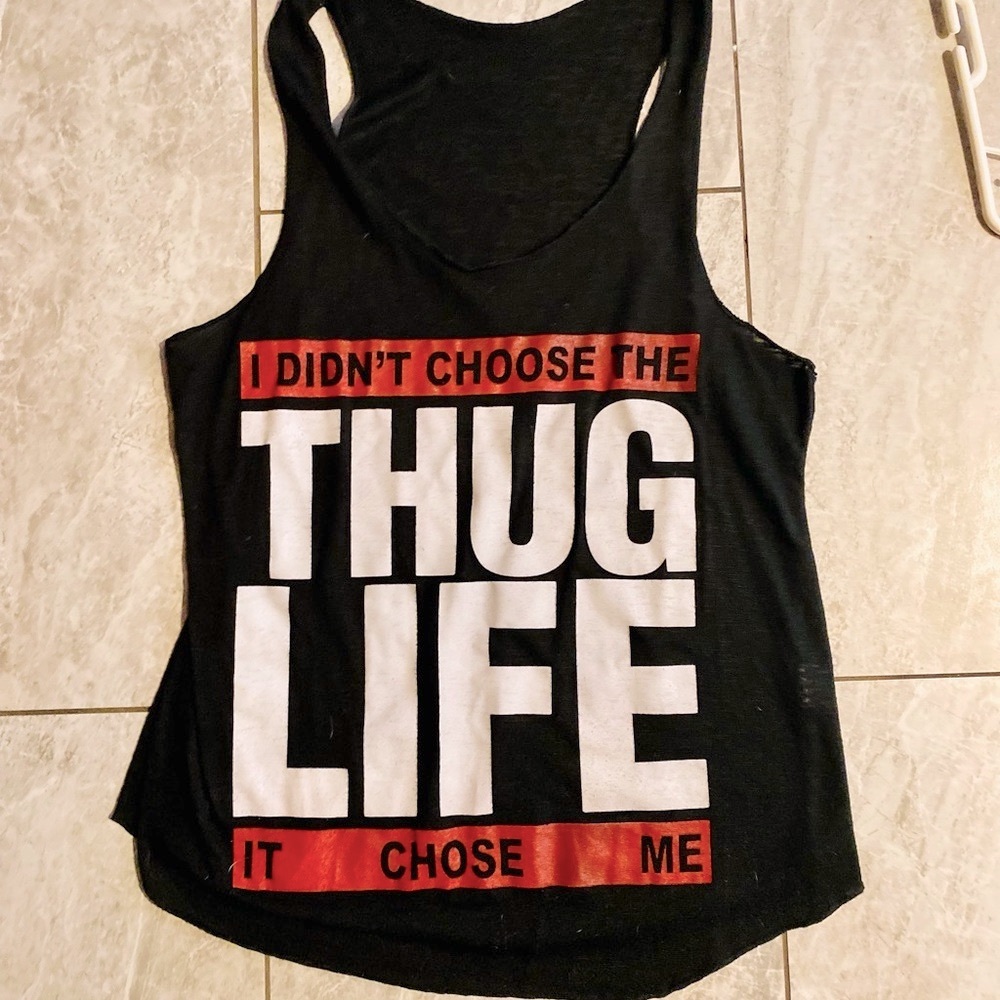 Graphic Tank Top like New. Thug Life 🖤❤️